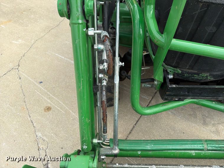 image for item YA5172 2021 John Deere 1023E MFWD tractor