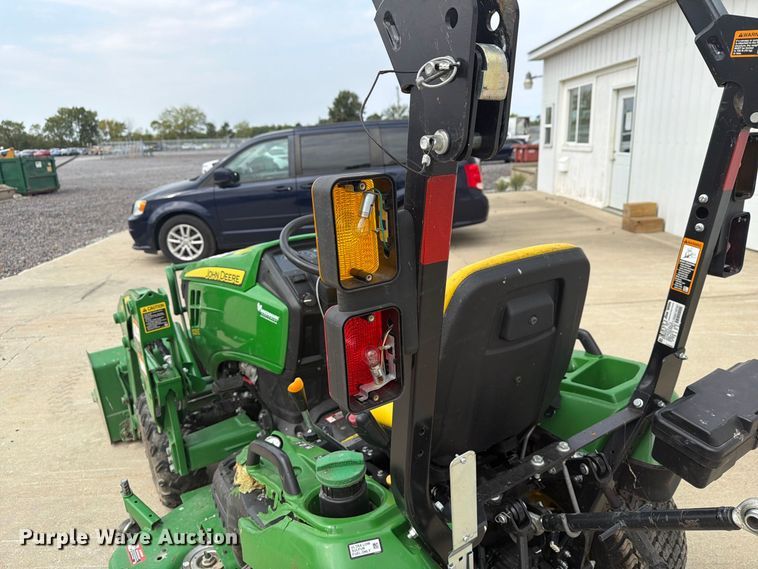 image for item YA5172 2021 John Deere 1023E MFWD tractor