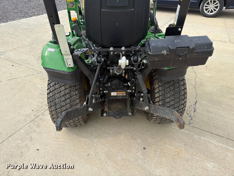 image for item YA5172 2021 John Deere 1023E MFWD tractor