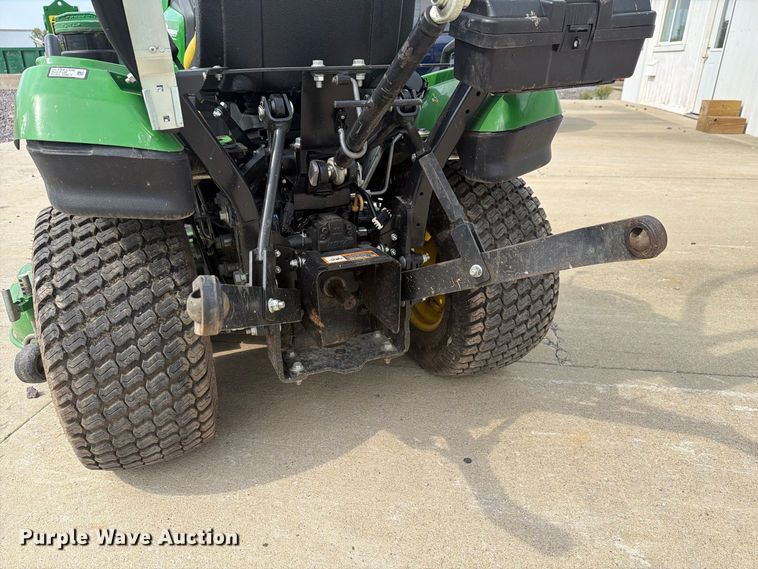 image for item YA5172 2021 John Deere 1023E MFWD tractor