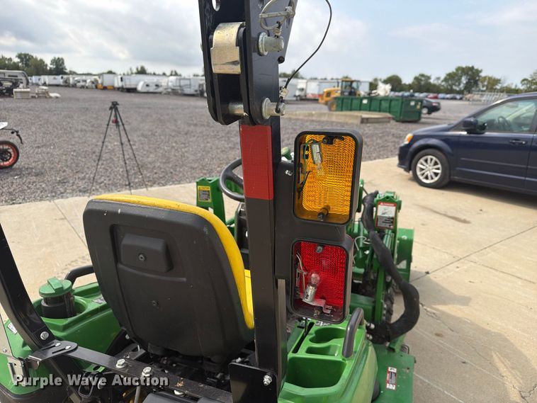 image for item YA5172 2021 John Deere 1023E MFWD tractor
