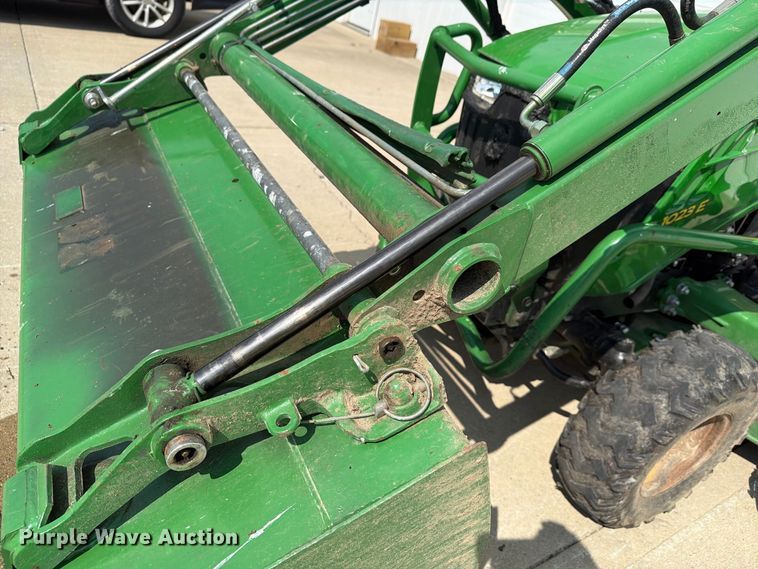 image for item YA5172 2021 John Deere 1023E MFWD tractor
