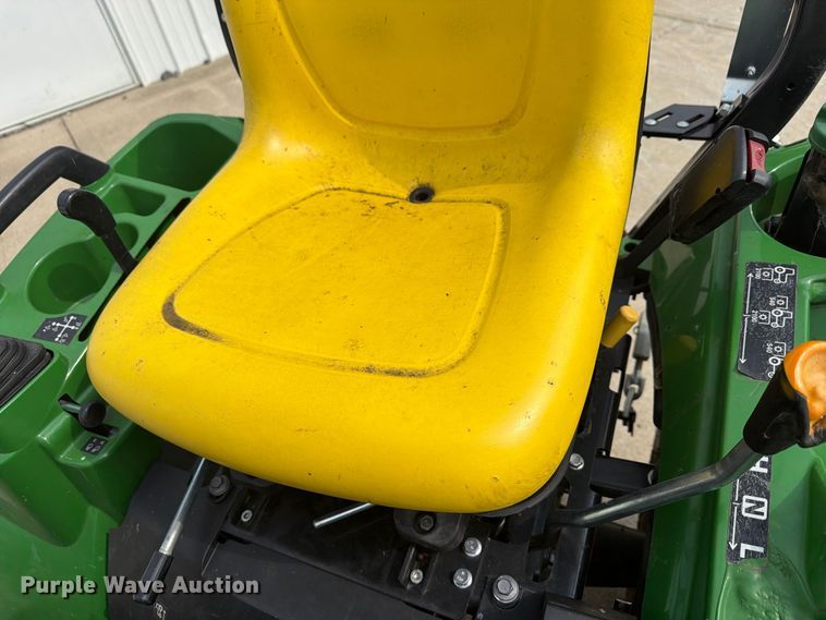 image for item YA5172 2021 John Deere 1023E MFWD tractor