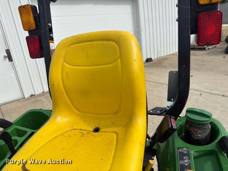 image for item YA5172 2021 John Deere 1023E MFWD tractor