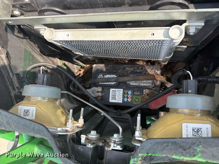 image for item YA5172 2021 John Deere 1023E MFWD tractor