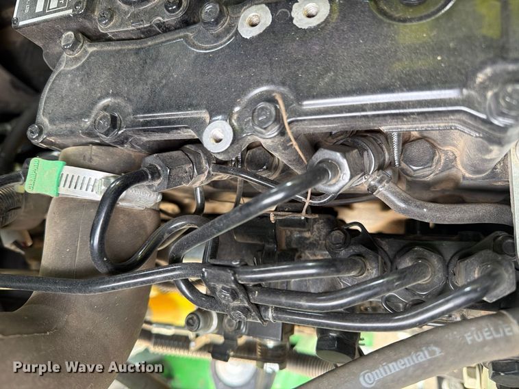 image for item YA5172 2021 John Deere 1023E MFWD tractor