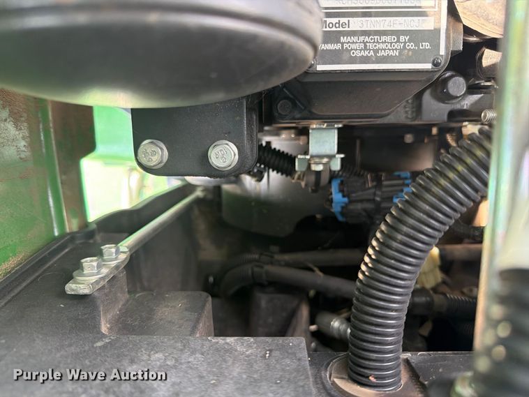 image for item YA5172 2021 John Deere 1023E MFWD tractor