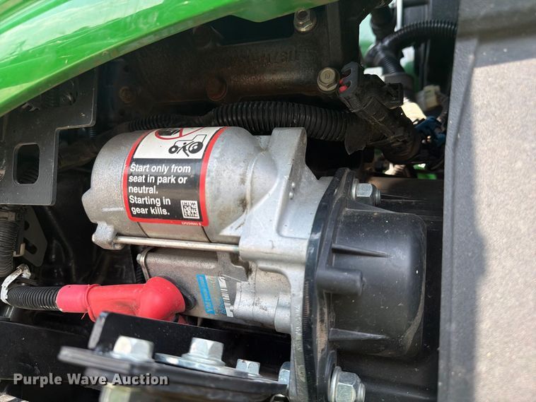 image for item YA5172 2021 John Deere 1023E MFWD tractor