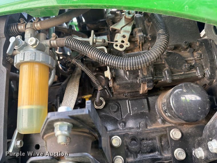 image for item YA5172 2021 John Deere 1023E MFWD tractor