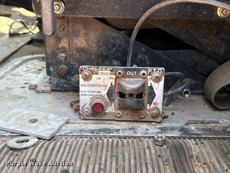 image for item DE6567 1986 Kenworth W900 tank truck