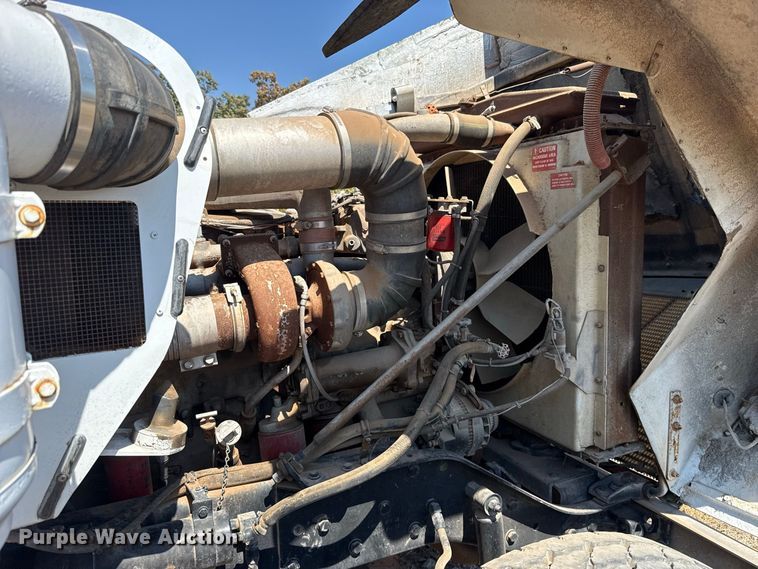 image for item DE6567 1986 Kenworth W900 tank truck