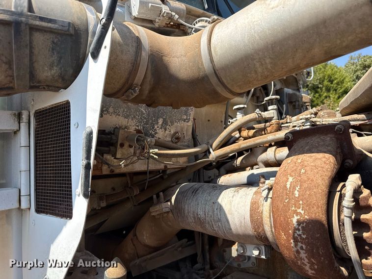 image for item DE6567 1986 Kenworth W900 tank truck