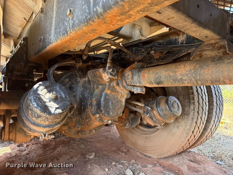 image for item DE6567 1986 Kenworth W900 tank truck