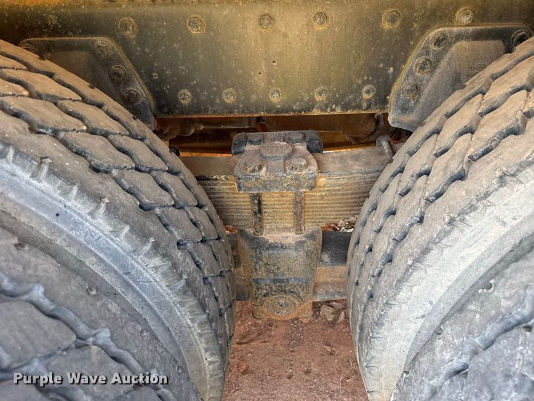 image for item DE6567 1986 Kenworth W900 tank truck