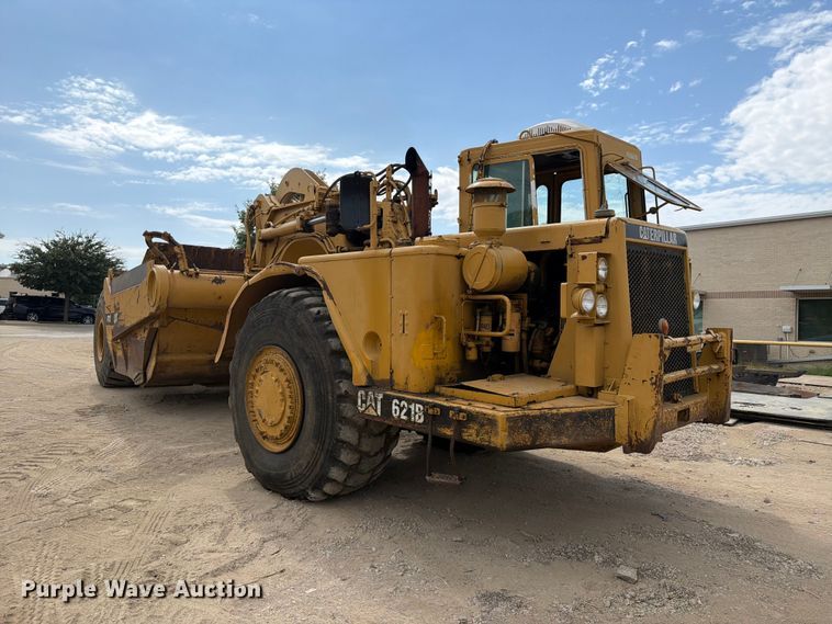 image for item DU3122 1985 Caterpillar 621B conventional scraper 