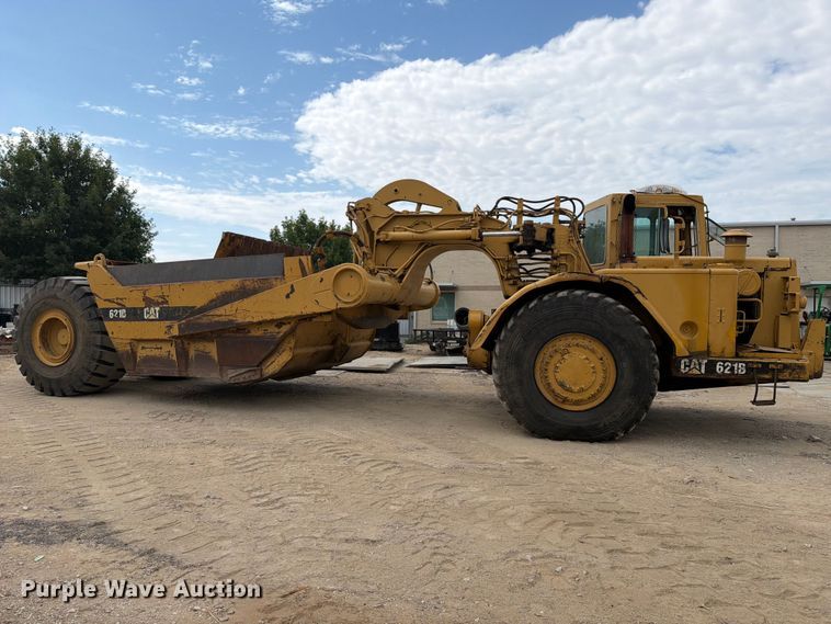 image for item DU3122 1985 Caterpillar 621B conventional scraper 