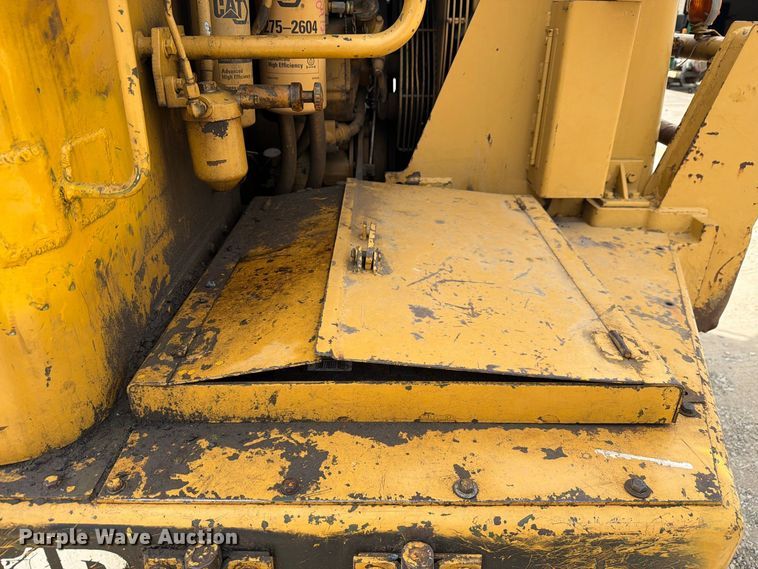 image for item DU3122 1985 Caterpillar 621B conventional scraper 