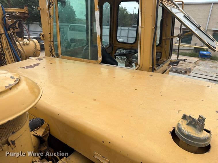 image for item DU3122 1985 Caterpillar 621B conventional scraper 