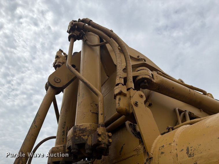image for item DU3122 1985 Caterpillar 621B conventional scraper 