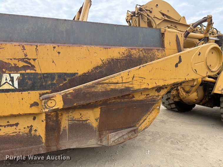 image for item DU3122 1985 Caterpillar 621B conventional scraper 