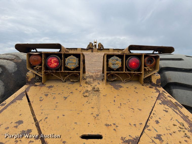 image for item DU3122 1985 Caterpillar 621B conventional scraper 