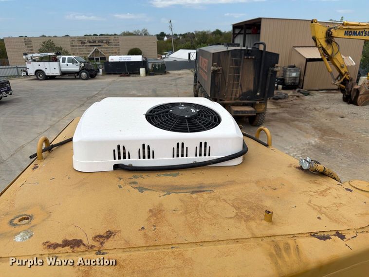 image for item DU3122 1985 Caterpillar 621B conventional scraper 