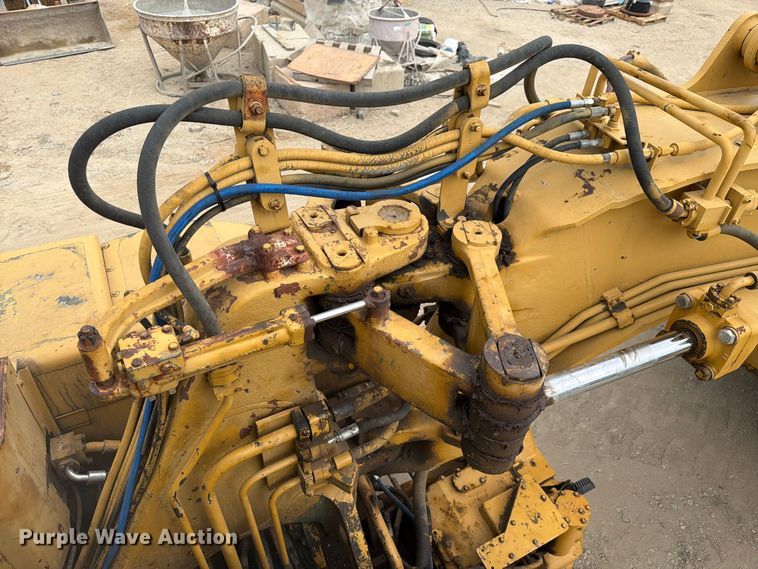 image for item DU3122 1985 Caterpillar 621B conventional scraper 