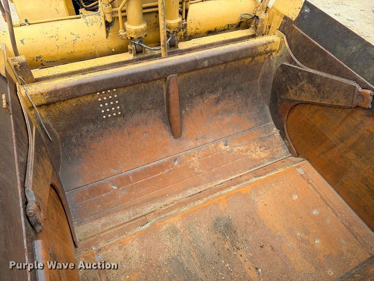 image for item DU3122 1985 Caterpillar 621B conventional scraper 