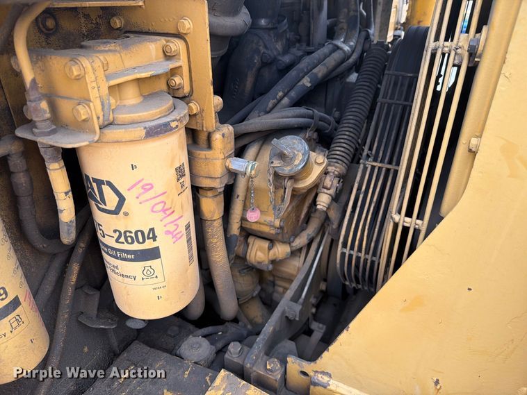 image for item DU3122 1985 Caterpillar 621B conventional scraper 