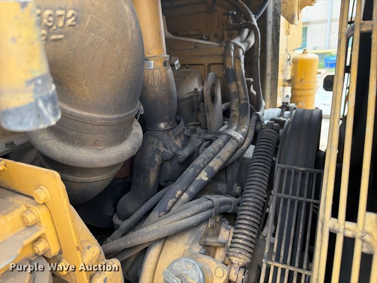 image for item DU3122 1985 Caterpillar 621B conventional scraper 