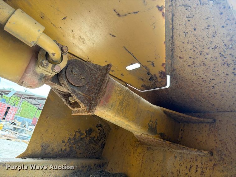 image for item DU3122 1985 Caterpillar 621B conventional scraper 