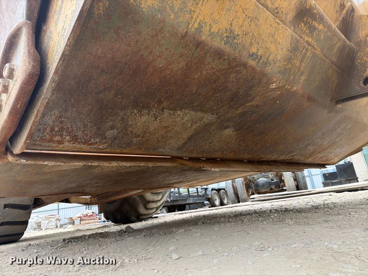 image for item DU3122 1985 Caterpillar 621B conventional scraper 
