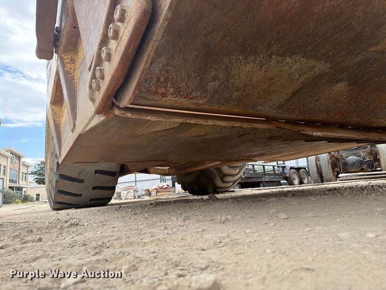 image for item DU3122 1985 Caterpillar 621B conventional scraper 