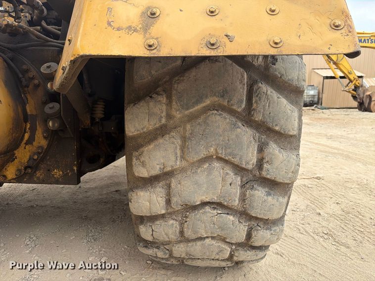 image for item DU3122 1985 Caterpillar 621B conventional scraper 