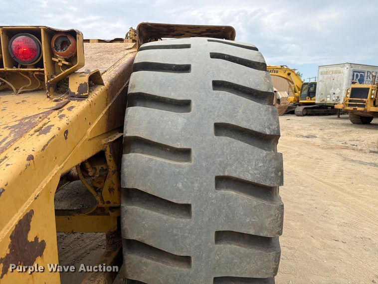image for item DU3122 1985 Caterpillar 621B conventional scraper 