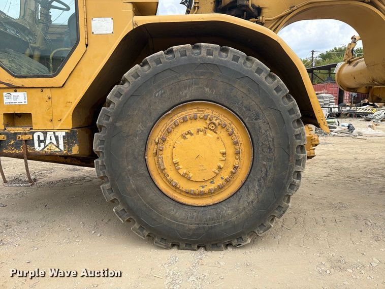 image for item DU3122 1985 Caterpillar 621B conventional scraper 