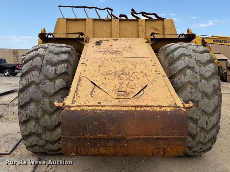 image for item DU3123 1985 Caterpillar 621B conventional scraper 