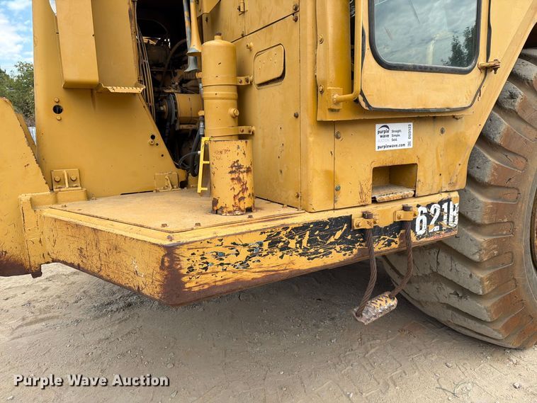 image for item DU3123 1985 Caterpillar 621B conventional scraper 