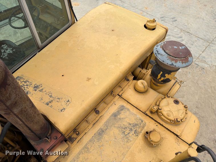 image for item DU3123 1985 Caterpillar 621B conventional scraper 