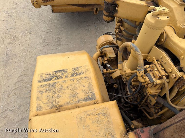 image for item DU3123 1985 Caterpillar 621B conventional scraper 