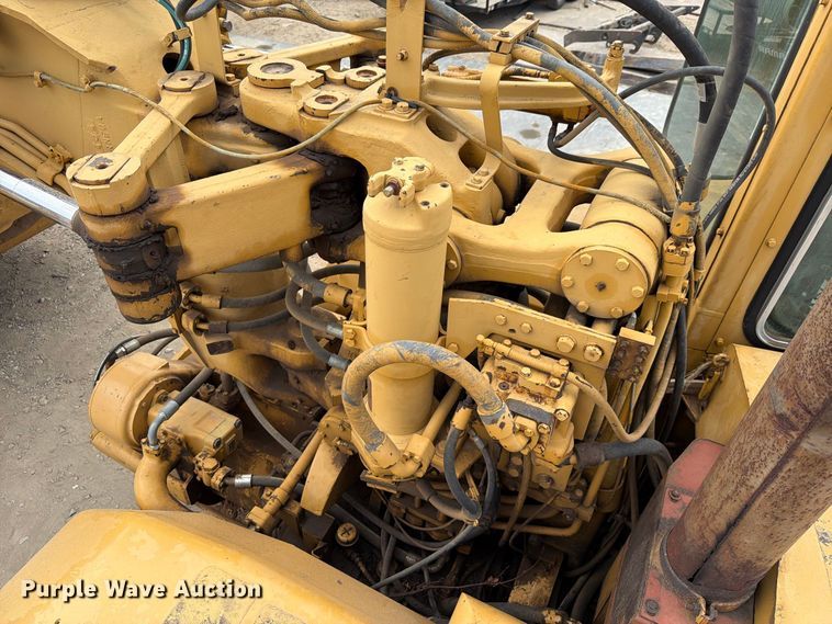 image for item DU3123 1985 Caterpillar 621B conventional scraper 