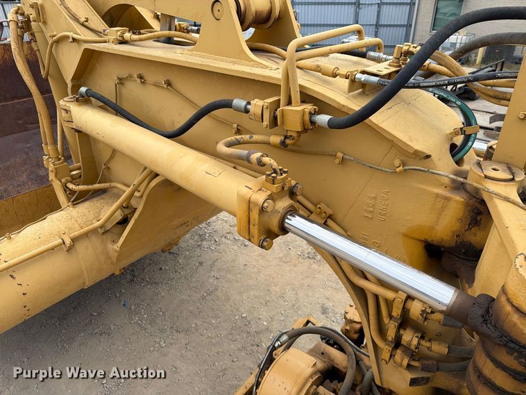 image for item DU3123 1985 Caterpillar 621B conventional scraper 