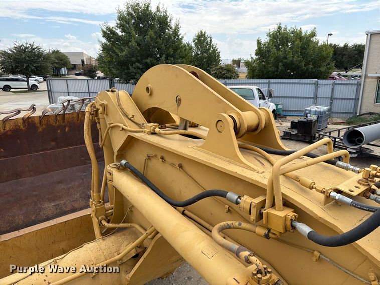 image for item DU3123 1985 Caterpillar 621B conventional scraper 
