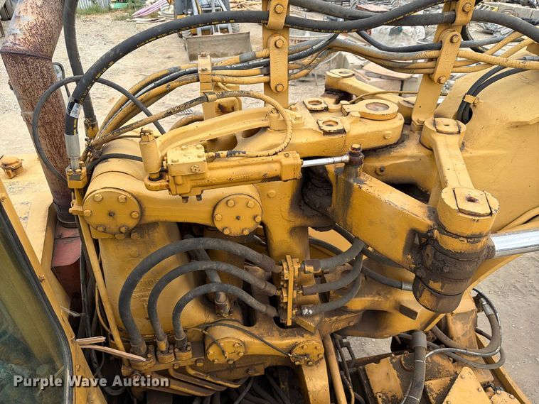 image for item DU3123 1985 Caterpillar 621B conventional scraper 