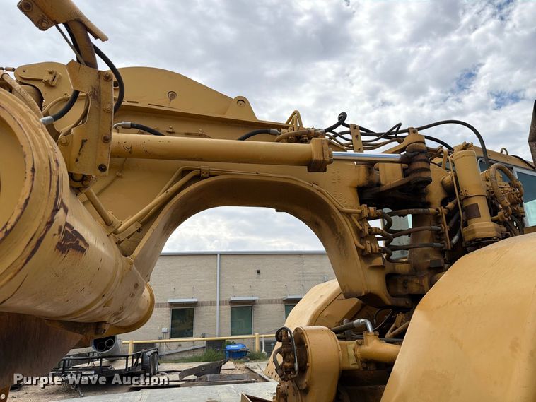 image for item DU3123 1985 Caterpillar 621B conventional scraper 