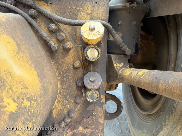 image for item DU3123 1985 Caterpillar 621B conventional scraper 
