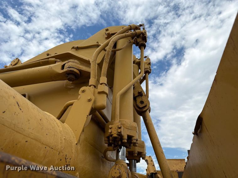 image for item DU3123 1985 Caterpillar 621B conventional scraper 