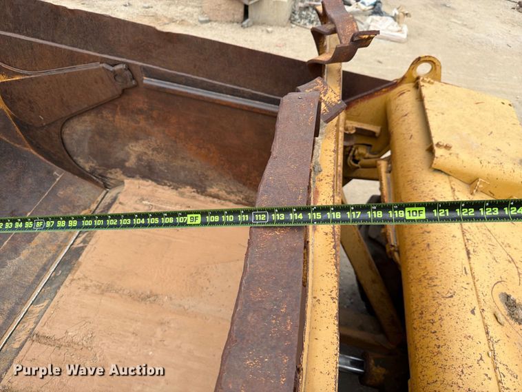 image for item DU3123 1985 Caterpillar 621B conventional scraper 
