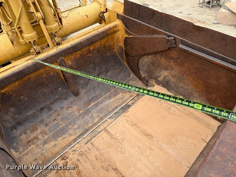 image for item DU3123 1985 Caterpillar 621B conventional scraper 