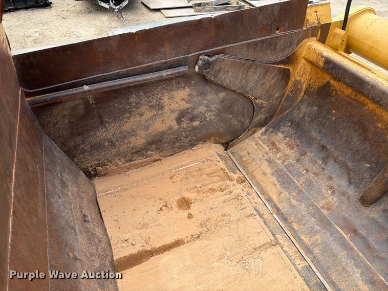 image for item DU3123 1985 Caterpillar 621B conventional scraper 